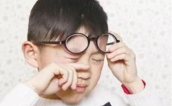 近视网红,揭秘网络时代下的视觉焦点