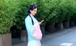 汉服小姐姐带你看海,小姐姐带你领略海滨汉韵风情