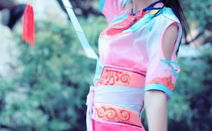 肚兜美女诱惑写真图片,肚兜美女写真，古典韵味与现代诱惑的完美融合